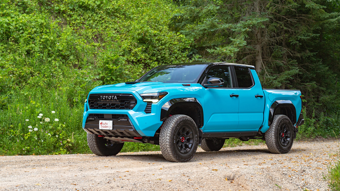 2026 Ford Ranger Raptor v Toyota Tacoma TRD Pro - Comp - KP - 261009 - 28.jpg