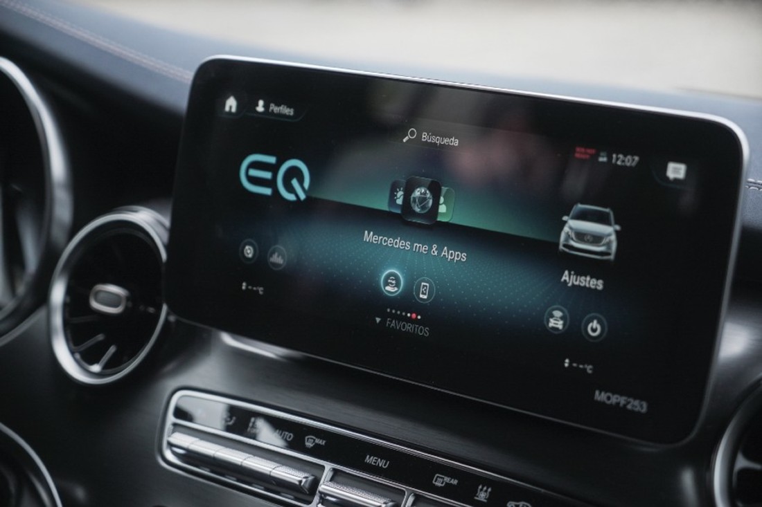 primera-prueba-mercedes-eqv.7032.jpg