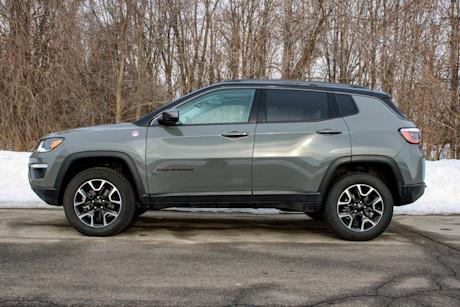 Editorial 2020 jeep compass trailhawk 06 db fr