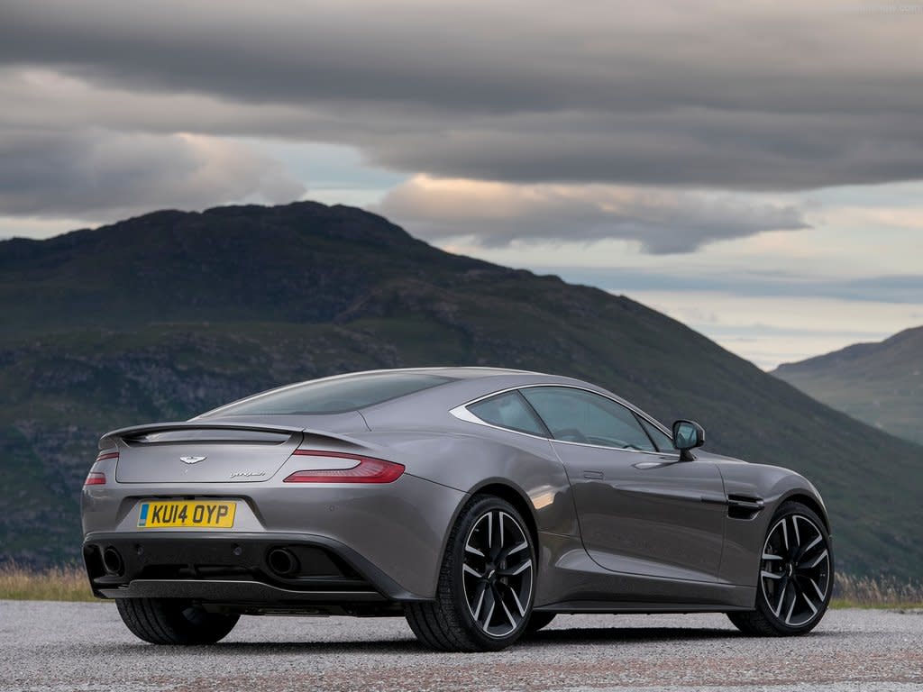 Aston_Martin-Vanquish-2015-1024-08