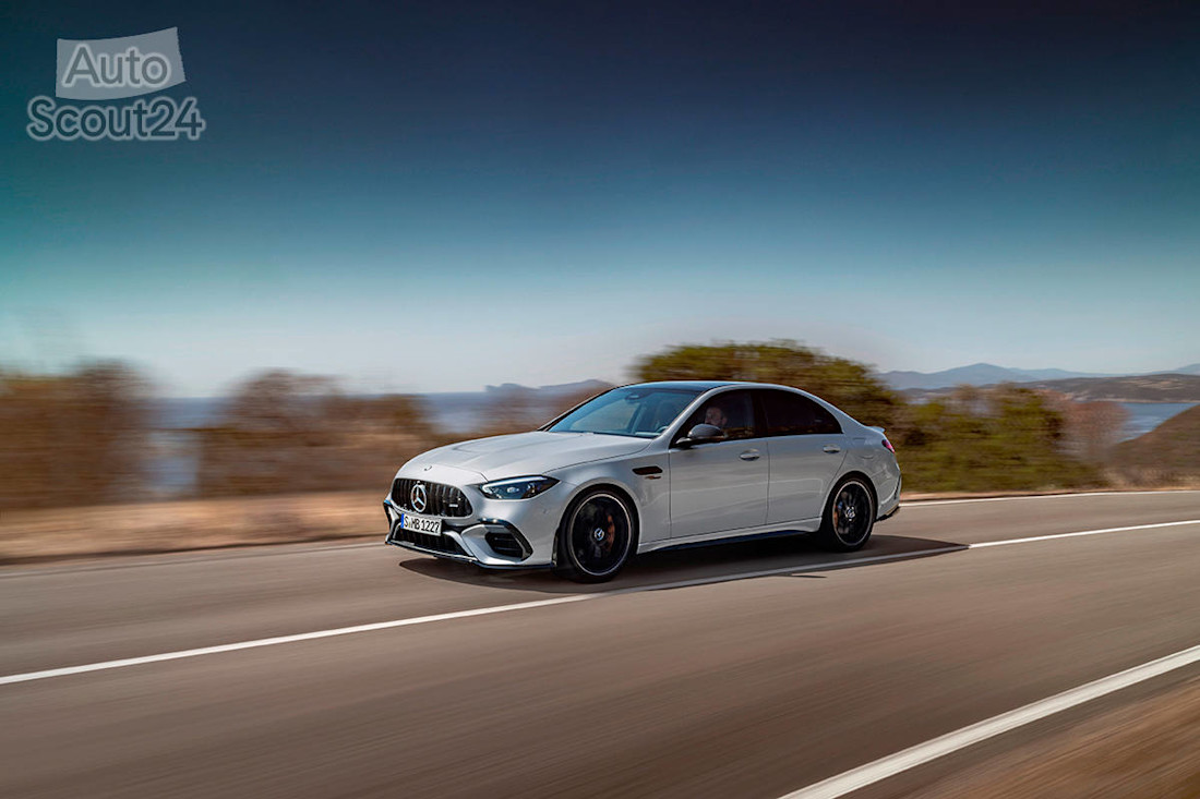 Mercedes-AMG C63 S EPerformance 2022 (7).jpg