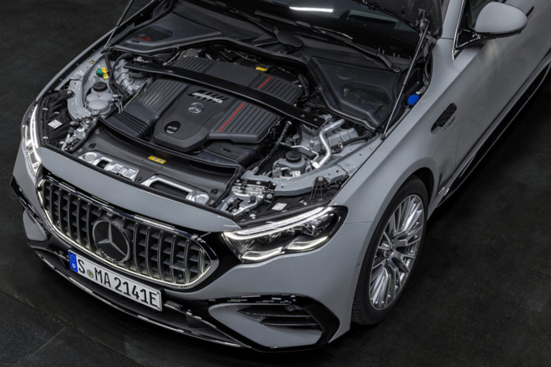 Mercedes-Benz-E53_AMG_Hybrid_Estate-2025-1280-f6f3d6c67353eb189bf6252b7557106d77.jpg