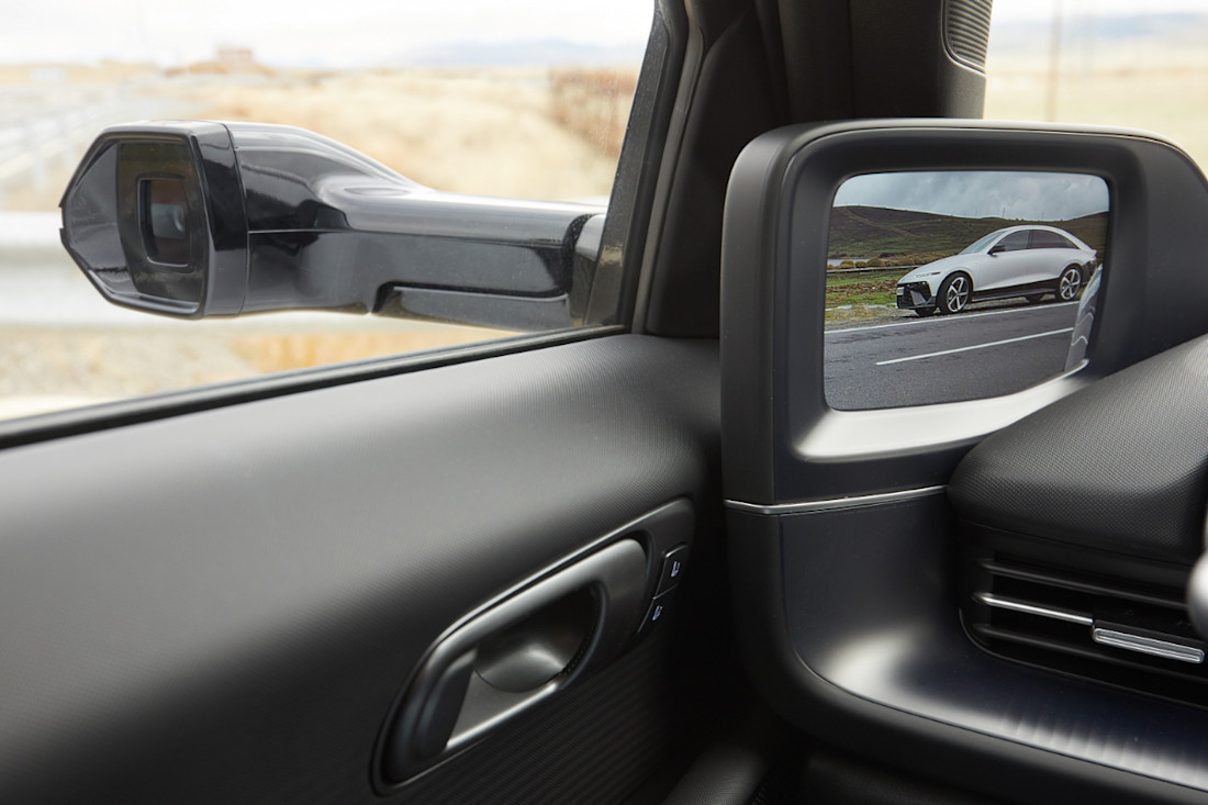 Retrovisor del Hyundai Ioniq 6 2025.jpg