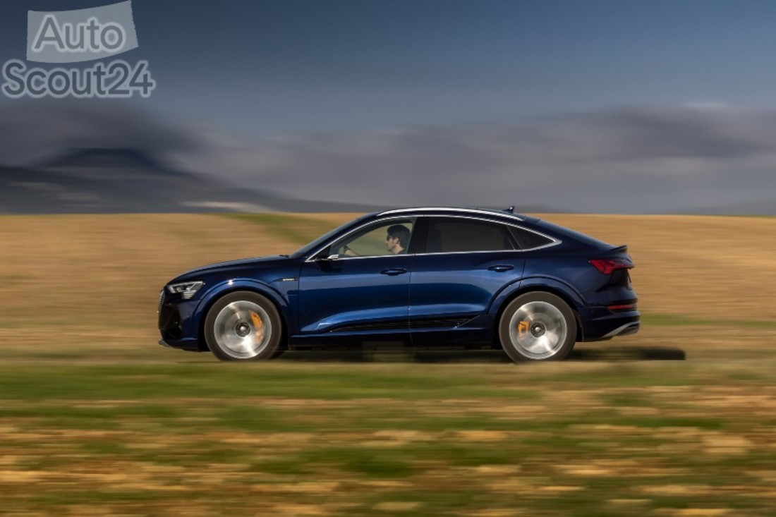 Audi e-tron Sportback alta 78 (1).jpg