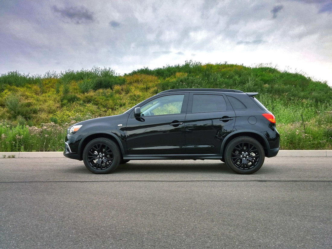 Editorial 2017 mitsubishi rvr black edition 08 sg
