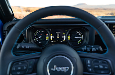 Editorial 2025 jeep wrangler rubicon 4xe td jw 250127 28