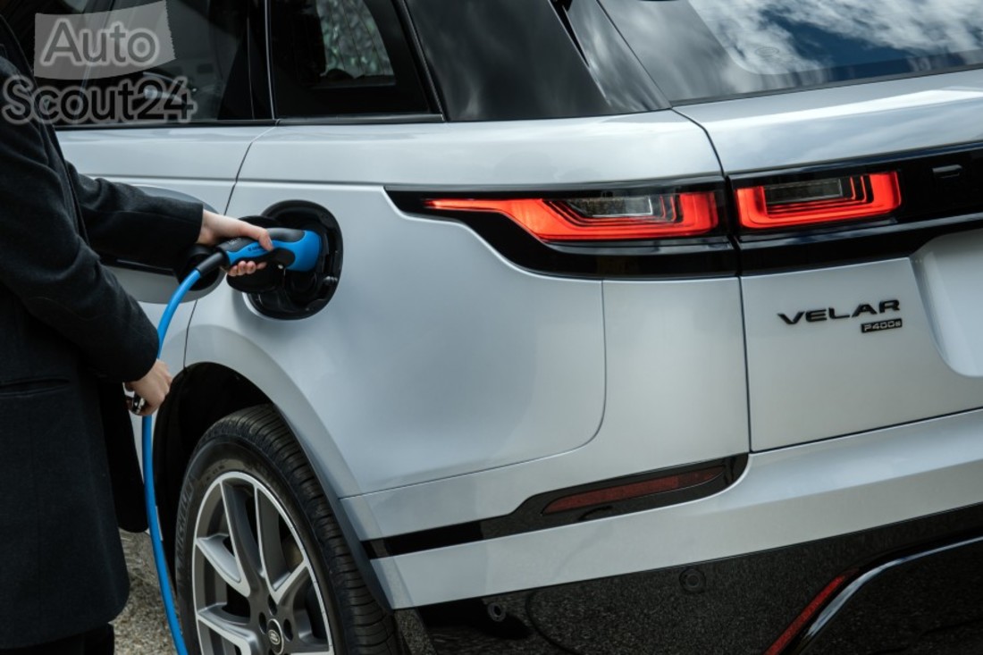 24.RR_Velar_21MY_P400e_230920 (2).jpg