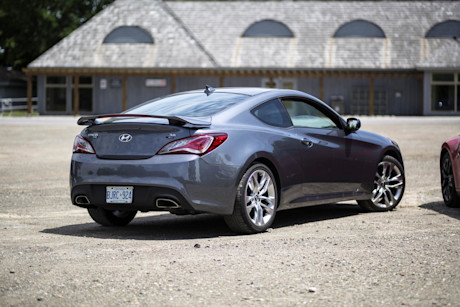 Editorial 2015 hyundai genesis coupe r spec 04 rf