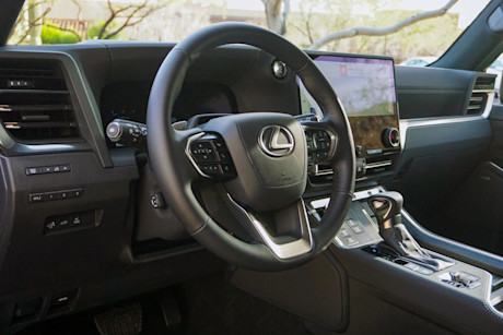 Editorial 2024 lexus gx 550 fd 240201 18 di