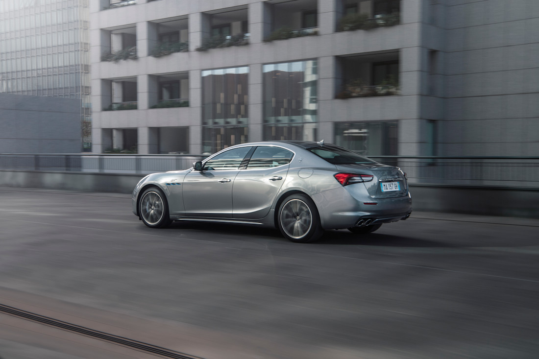 18855-MaseratiGhibliGTMY22