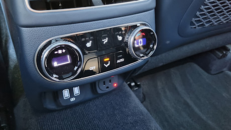 Genesis GV70 3.5T Sport Plus 2025 : essai routier Image
