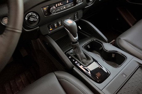 Nissan Frontier PRO-4X 2022 : essai routier Body Image