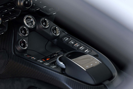 Editorial 2020 aston martin vantage 11 aston martin