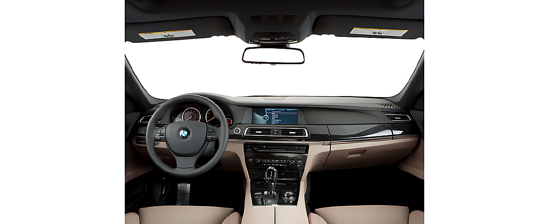 BMW 7 Series 2011 7