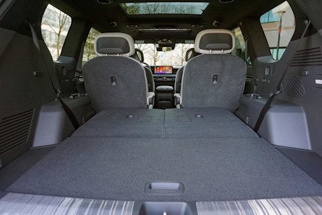 Editorial 2024 kia ev9 land gt line awd td 240417 36 di