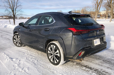 Lexus UX 250h 2022 : essai routier Image