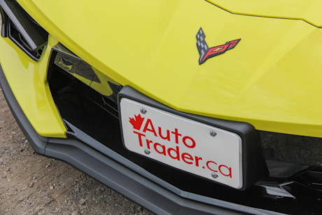Editorial 2021 chevrolet corvette stingray 3lt convertible 18 dw