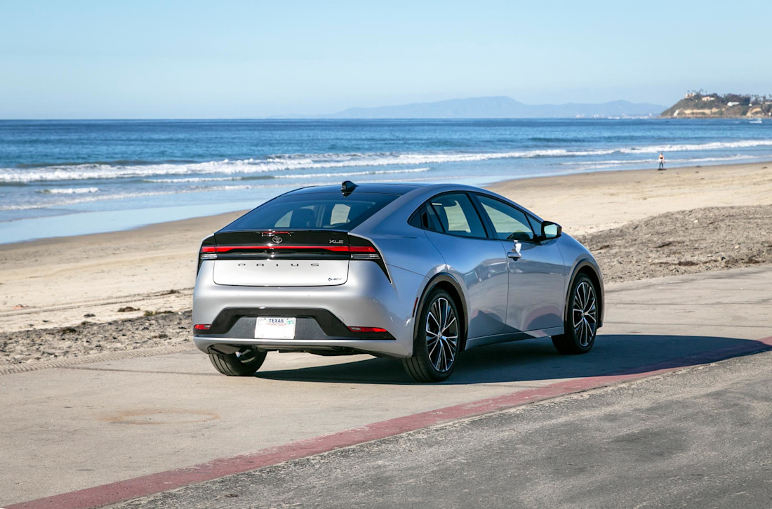 Editorial 2023 toyota prius xle awd 05 jw