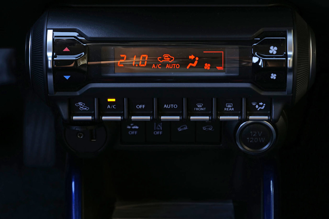 Prueba Suzuki Ignis 4x4 mild hybrid 2020 interiores ruben fidalgo (8).jpg