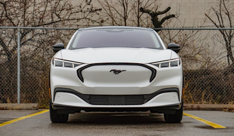 Editorial 2021 ford mustang mach e first edition 01 jl