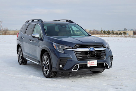 Editorial 2023 subaru ascent premier 04 jm