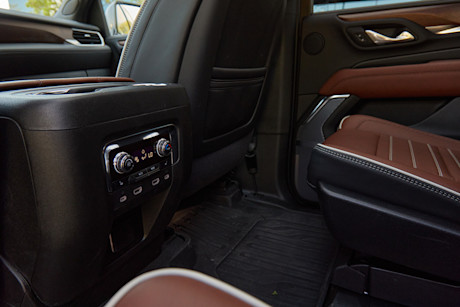 Editorial 2024 gmc yukon denali ultimate 4wd td jk 240624 32