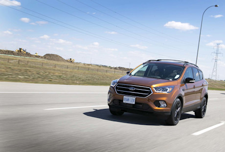 Editorial 00 jw 2017 ford escape titanium