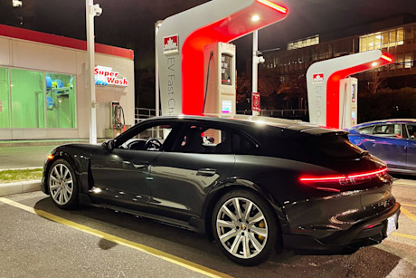 Editorial 2021 porsche taycan turbo s cross turismo 10 ct