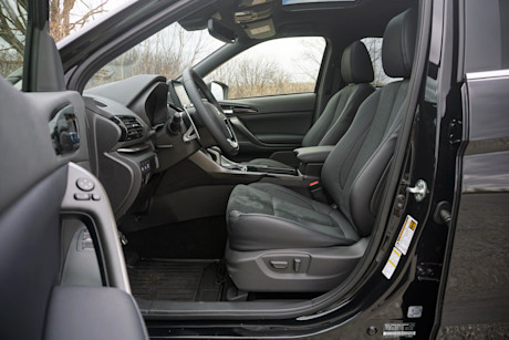 Editorial 2024 mitsubishi eclipse cross noir td 240313 13 di