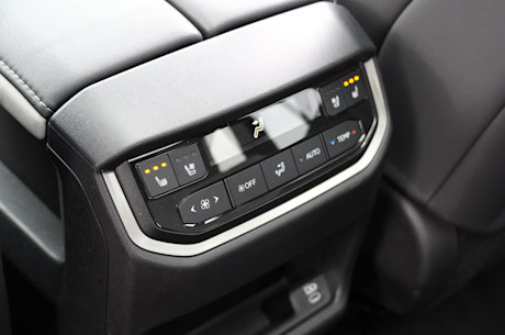 Lexus TX 500h 2026 : essai routier Image