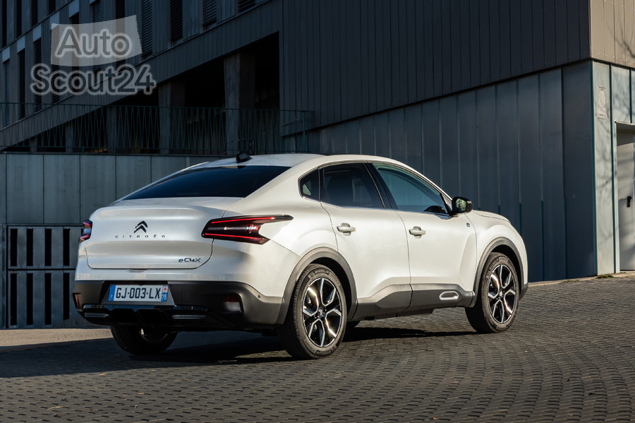 e-C4-X-Electric-015.jpg