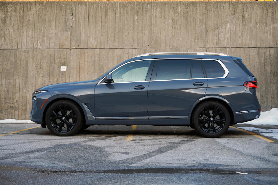 Editorial 2023 bmw x7 xdrive40i 05 jl