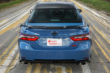 Editorial 2022 toyota camry xse v6 trd 06 di