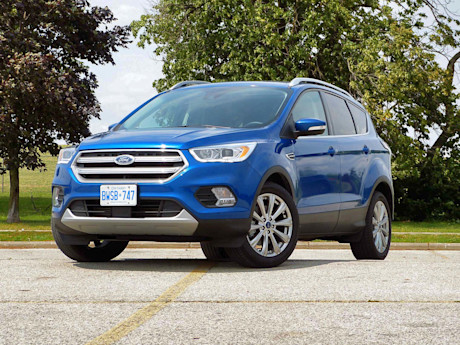 Editorial 2017 ford escape titanium 02 jb