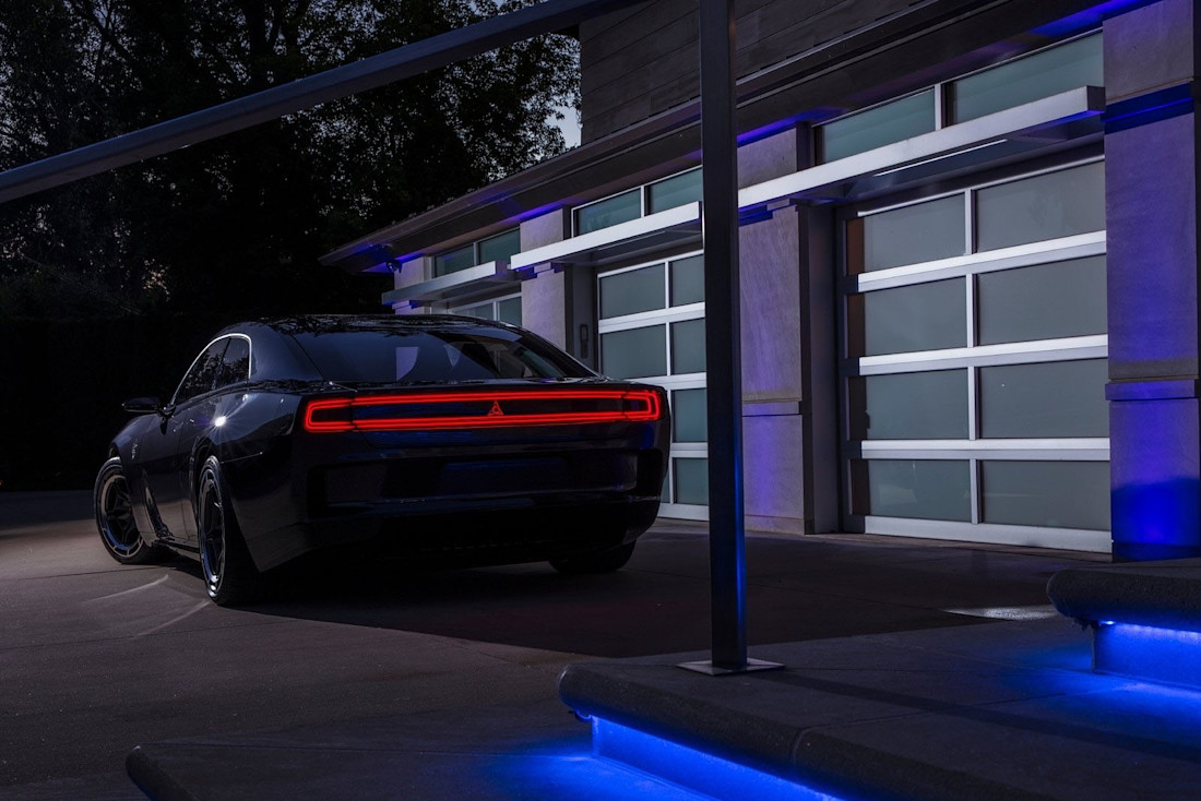 Dodge-Charger-Daytona-Rear