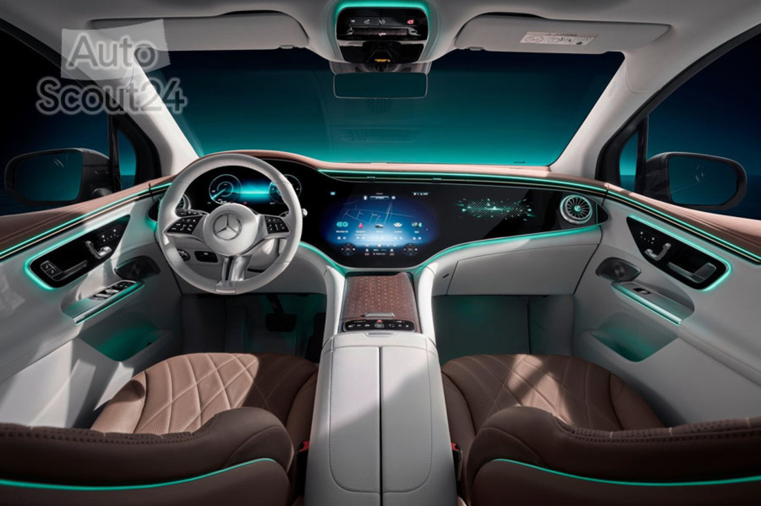 Mercedes-Benz-EQE_SUV-2024-1600-2f.jpg