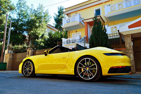 Editorial 2020 porsche 911 carrera 4s cabriolet 09 mb