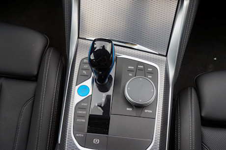 Editorial 2022 bmw i4 edrive40 26 jl