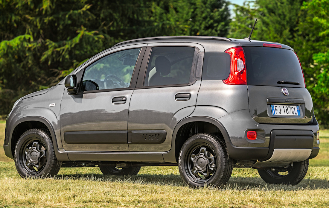 fiat-panda-4x4-back