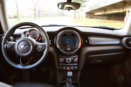 Essai routier : Mini Cooper 3 portes 2019 Body Image