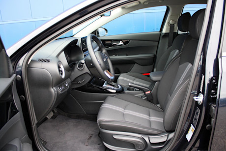 Kia Forte5 EX iVT 2022 : essai routier Image