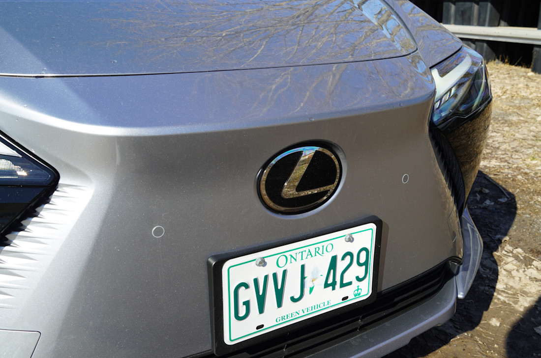 2026-Lexus-RZ350e (17).jpg