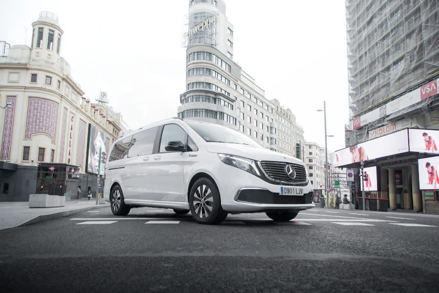 primera-prueba-mercedes-eqv.6265.jpg