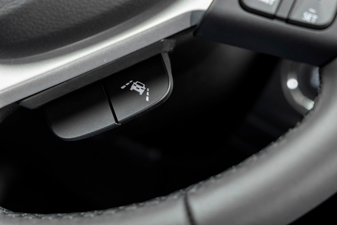 Suzuki_Vitara_1-4_Boosterjet_Hybrid_32.jpg