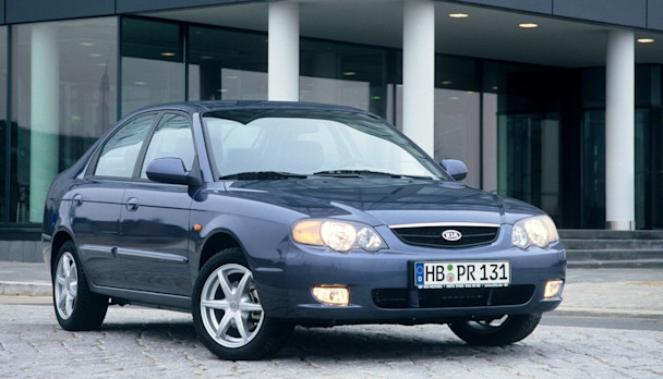 Kia Shuma
