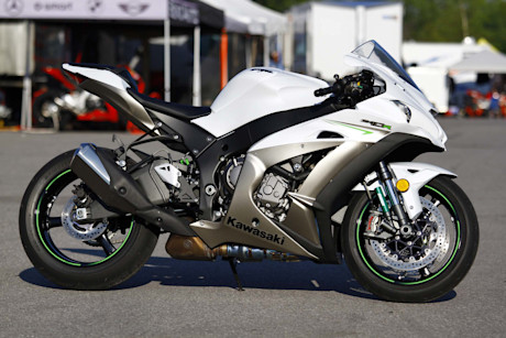 Editorial 2017 kawasaki ninja zx 10r 01 db