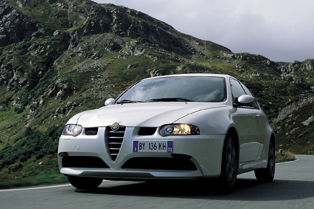 Alfa_Romeo-147_GTA-2002-1280-ca9d63ce1e40fb5fdf6dbd3b01abefcf74.jpg