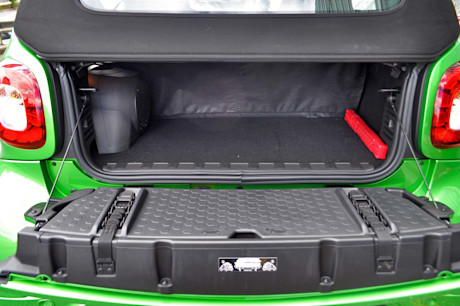 Editorial 2017 smart fortwo electric drive cabrio 13 mb