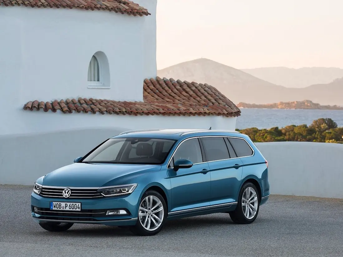 Volkswagen-Passat Variant-2015-1280-7495eb1f71d78733fee4a52420cc164ef1
