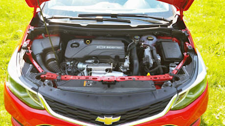 Editorial 2017 chevrolet cruze lt 09 ns